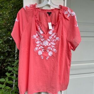 NWT Talbots Pretty Peach White Floral Embroidery Split Neck Blouse
